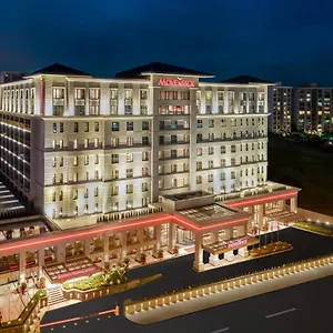 Moevenpick Airport فندق